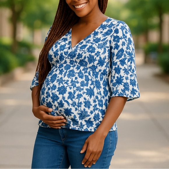 Motherhood Maternity floral vine print top m - Picture 1 of 8